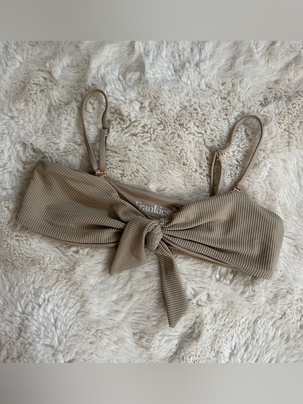 Frankie's Bikinis Enzo Tan/Earth/Nude
Ribbed Bow Tie Front Bikini Top